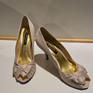 Nina Elegant Cream Peep Toe Heels